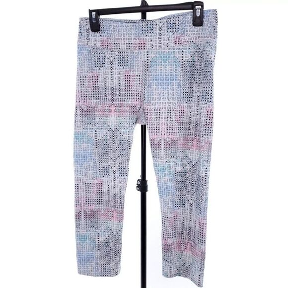 Fabletics Medium Workout Capri Leggings - Picture 1 of 10